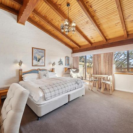 Hotel Pension Grimus Mount Buller Exterior photo