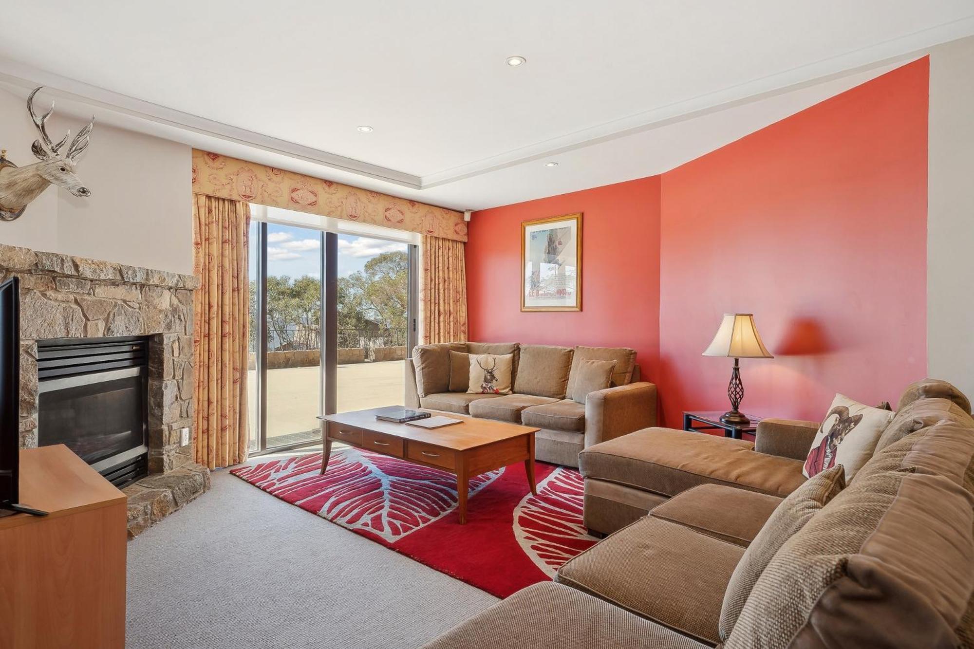Hotel Pension Grimus Mount Buller Exterior photo
